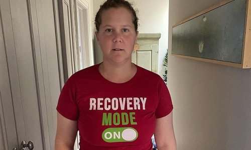 Amy Schumer says she is 'feeling stronger' after her hysterectomy