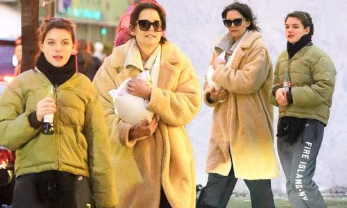 Katie Holmes wraps up warm as she joins daughter Suri Cruise, 16, for a ...