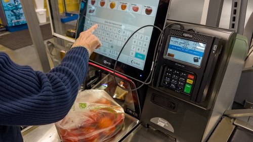 IGA Greenslopes: Why this Aussie supermarket is ripping out ALL of its self-service checkouts