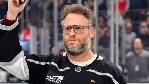 Seth Rogen drops the puck before LA Kings and Washington Capitals game before joking 'these dudes...