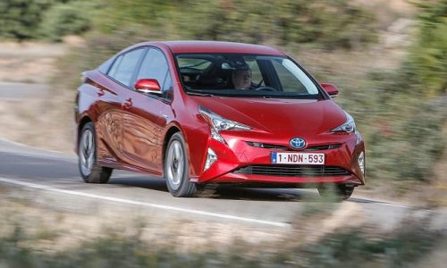 We test the new Toyota Prius that's good to drive