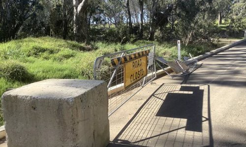 Truckie rams border-checkpoint in Queensland