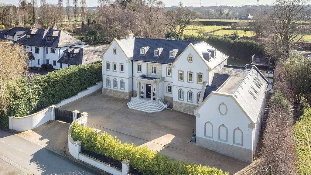 EXCLUSIVEPaddy McGuinness' ex-wife 'is fuming over £6.5m price tag on their marital home' - which is MILLIONS more than they paid for it