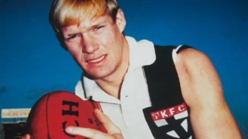 Former St Kilda and Melbourne ruckman Carl Ditterich charged with historic child sex offences