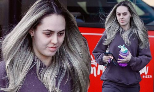 Makeup-free Mia Fevola visits a nail salon in Melbourne wearing a purple tracksuit and $1,000 Gucci sandals