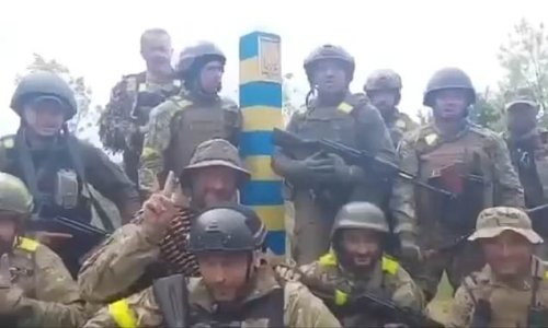 Ukrainian Soldiers 'pose On The Russian Border' After Pushing Invading ...