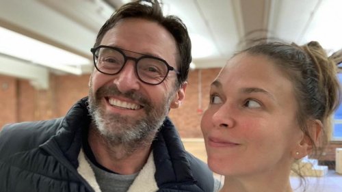 What Hugh Jackman And Sutton Foster’s Body Language Reveals About Their ...