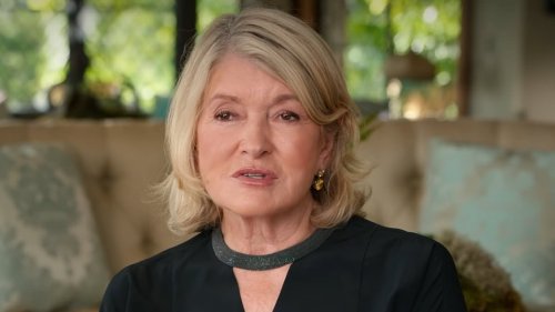 Martha Stewart mercilessly mocked over VERY lackluster dinner: 'She learned this in prison'