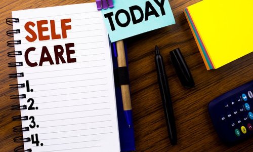 Self-help books, shares and a good mattress: The three purchases you MUST make in your twenties and thirties if you want to be rich