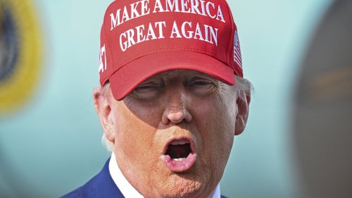 BREAKING NEWSTrump lands another brutal blow on defiant Harvard