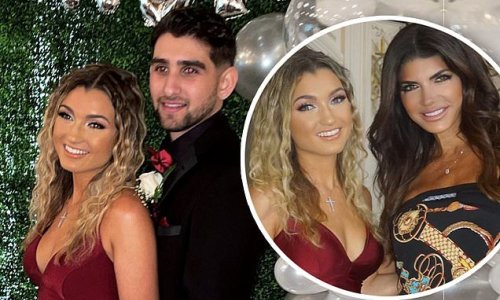 You Look So Beautiful Teresa Giudice Gushes Over Daughter Gabriella As She S All Grown Up At Her High School Prom Flipboard