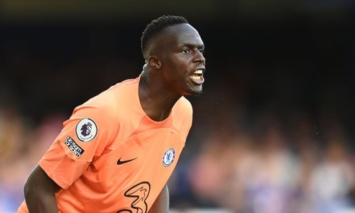 Chelsea open talks with Edouard Mendy over a new contract but there is significant distance between both parties, with goalkeeper one of the lowest paid players in Thomas Tuchel's squad