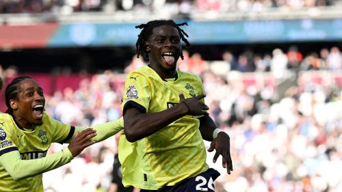 Southampton AVOID unwanted new record with late strike at West Ham... as boo boys voice their concerns with Graham Potter's search for a win stretching to SEVEN games