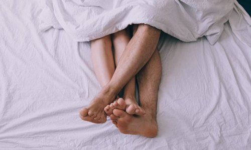 The bizarre 'movement' resurrecting women's flailing sex drives by giving them mind-blowing orgasms