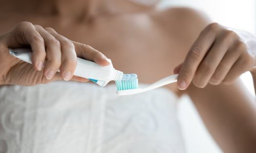 Britons should be given water containing fluoride to fight tooth decay