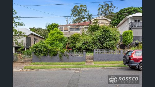 Brisbane house in Dutton Park sells for $1.45million - despite being uninhabitable