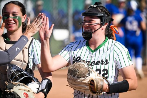 Thousand Oaks softball shuts out Agoura to keep momentum rolling