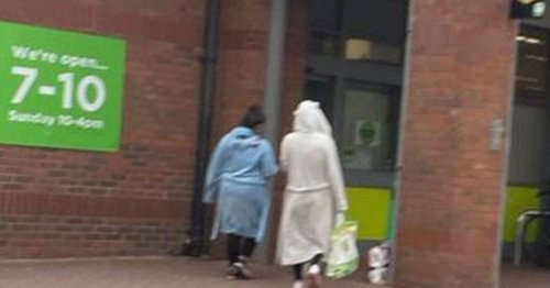 Women wearing dressing gowns spotted shopping in Asda leaving mum 'mortified'