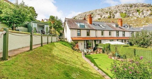 House on Llandudno's Great Orme with stunning views of the promenade goes on sale