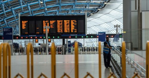 Fresh rail strike warning issued ahead of weekend travel chaos