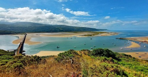 Gwynedd coastal towns fall 'eerily quiet' as sound of seaside disappears