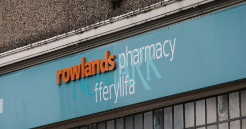Pharmacists forced to pay back part of Covid bonus