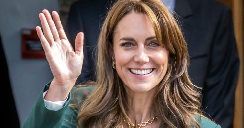 Kate Middleton suffers major wardrobe mishap in stunning emerald green suit