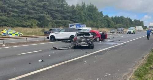 M8 crash causing travel chaos as four vehicles involved in motorway pile-up