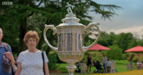 Antiques Roadshow viewers floored as Scottish Cup trophy valued at enormous sum