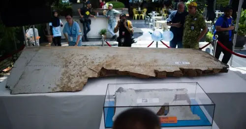 Devastating reason search for missing MH370 plane suddenly halted
