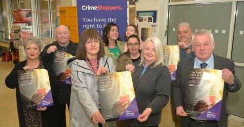 Councillors, businesses and residents support Crimestoppers Campaign in Shotts