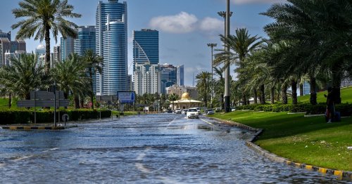 Dubai Foreign Office warning issued for 'severe disruption' amid flooding