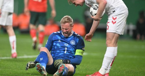 Kasper Schmeichel left with 'arm in a sling' as Celtic keeper sees 3 conflicting injury hints emerge