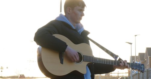 Lanarkshire singer looks ahead to bright future after release of debut single