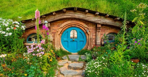 You can book stays in Hobbiton with a banquet and film set tour for £5