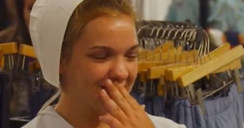 Amish Woman Tears Up As She Tries On Bikini For The First Time To Feel Beautiful Flipboard