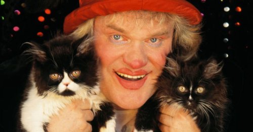 Pro-Kremlin clown who brought cat circus to UK says we will be jealous of Russia