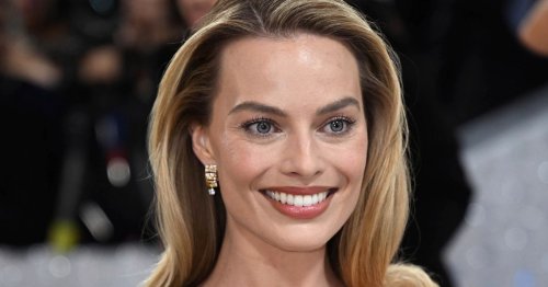Margot Robbie ‘hiding something’ as event attendees forced to cover cameras