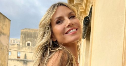 Heidi Klum Is Ultimate Ageless Beauty As She Poses Naked For Sunbathing Snaps Flipboard