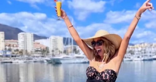A Place In The Sun's Jasmine Harman hailed 'effortlessly sexy' in racy