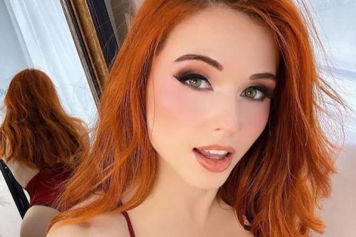 Why Amouranth's Bikini-Clad G4 Appearance Caused An Uproar