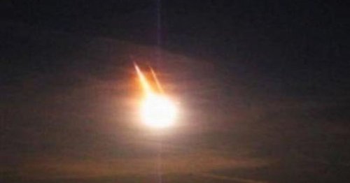 METEOR STRIKE: Widespread damage as 'large asteroid hits Earth'