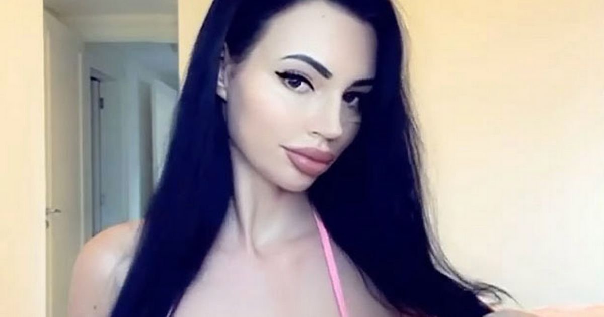Model with H-cup boobs earns fortune each month from flexing breasts on  OnlyFans | Flipboard