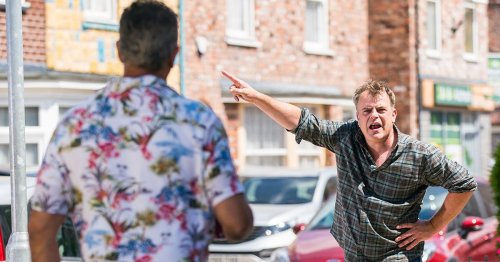 Corrie spoilers: Steve finds proof wife Tracy is having affair with Dev Alahan