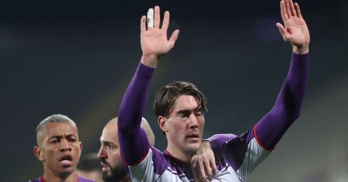 Vlahovic 'waves goodbye' to Fiorentina fans as Arsenal 'reach agreement' for ace