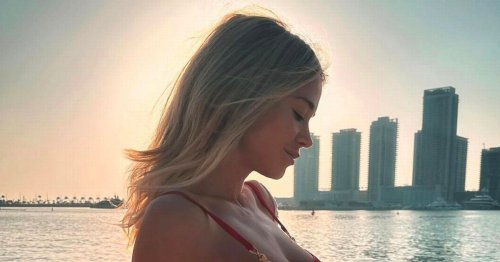 Loris Karius' girlfriend channels Baywatch energy in figure-hugging swimsuit