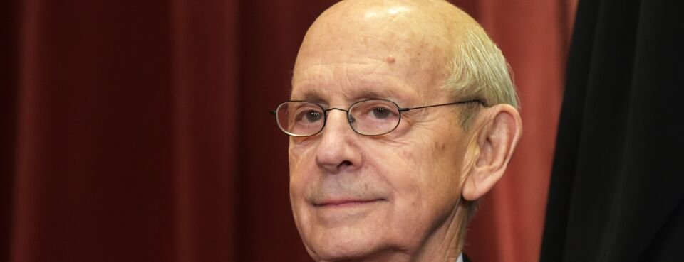 Breyer’s Court Retirement to Tee Up New Clash Between Biden, GOP