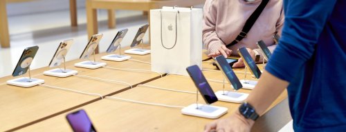 Apple Store Workers in Atlanta File for First Union Election (2)
