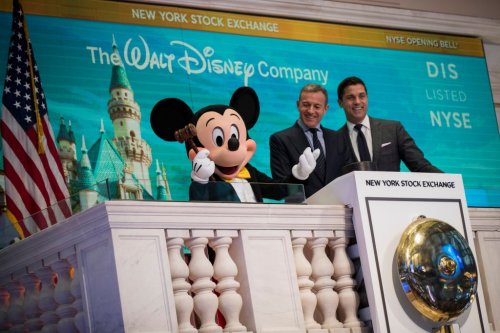 Disney Reinstates Dividend, Amends Bylaws Amid Push By Nelson Peltz For Board Seat