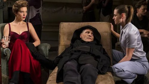 Cannes Review: David Cronenberg’s ‘Crimes Of The Future’